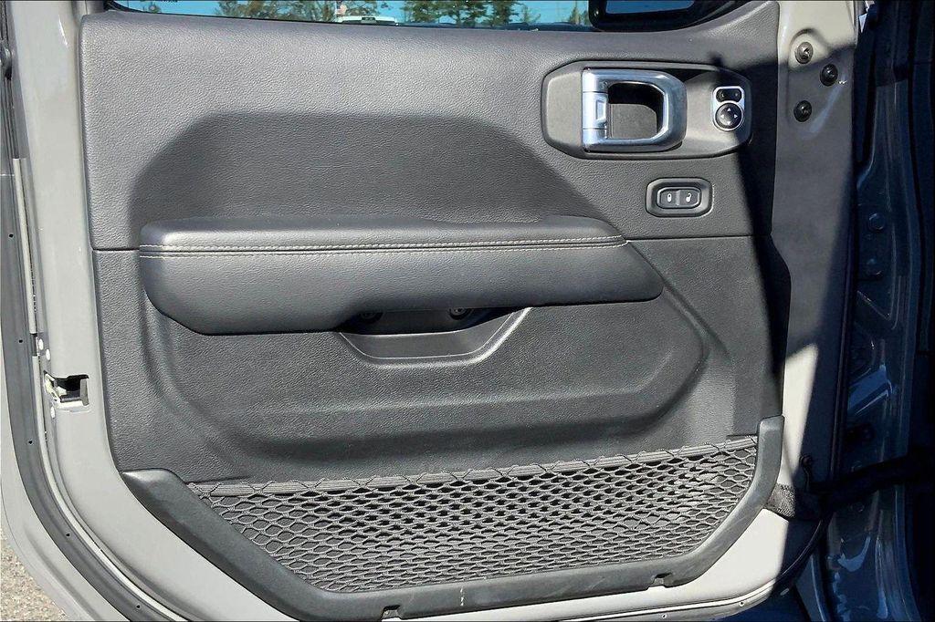 used 2021 Jeep Wrangler Unlimited car, priced at $28,498