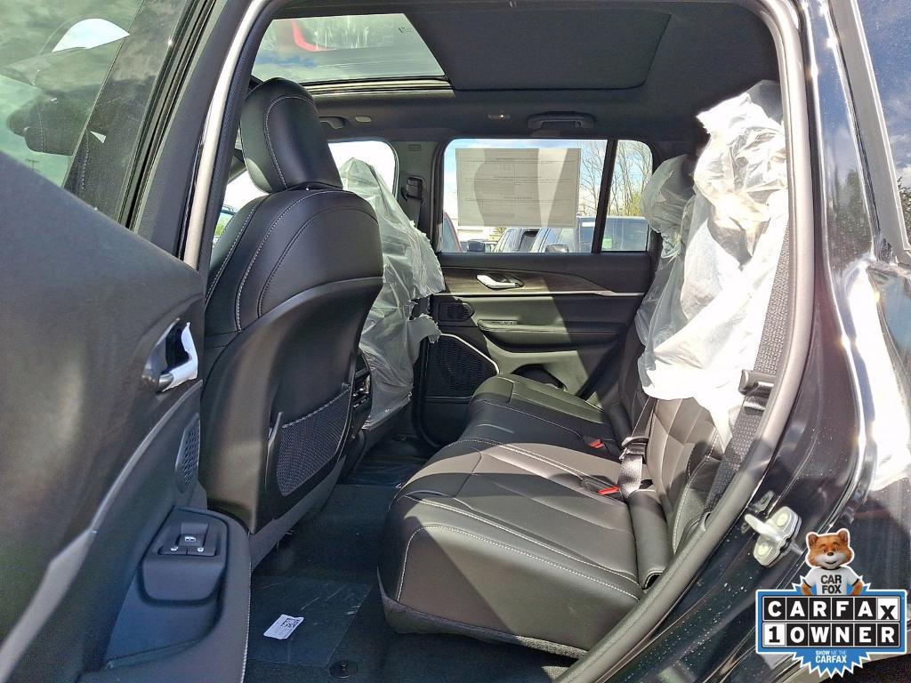 new 2026 Jeep Grand Cherokee car, priced at $47,220