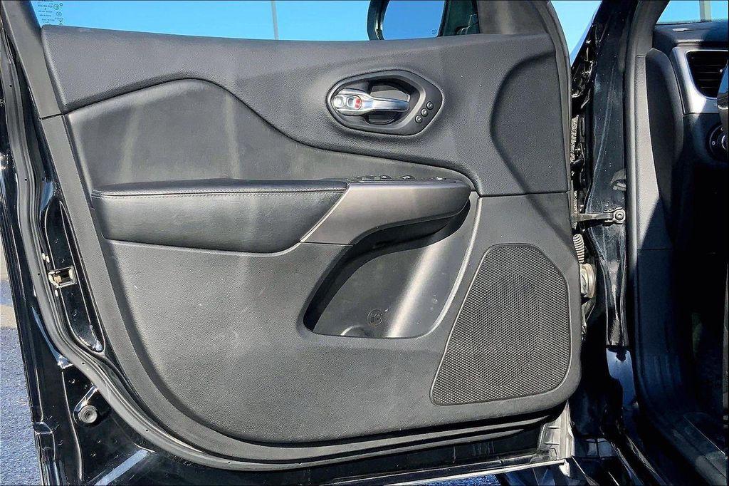 used 2019 Jeep Cherokee car, priced at $16,990