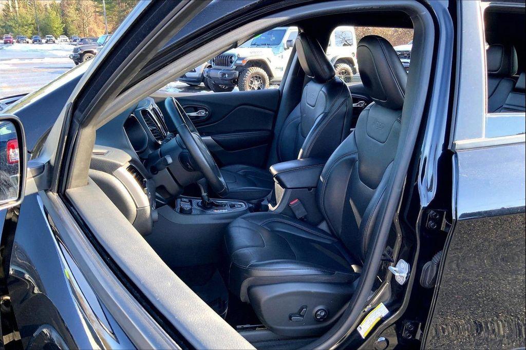 used 2019 Jeep Cherokee car, priced at $16,990