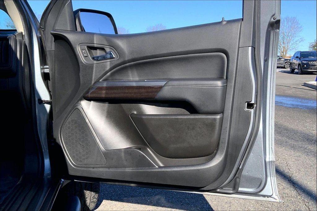 used 2020 GMC Canyon car, priced at $23,500