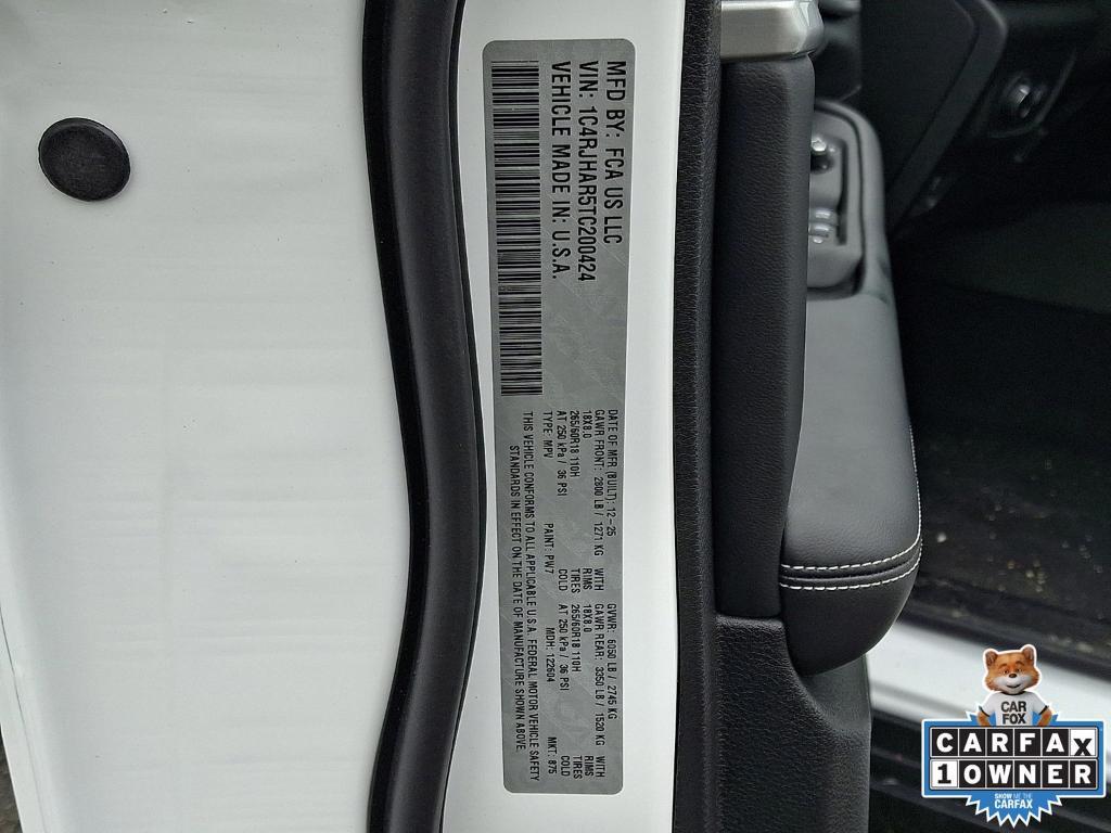 new 2026 Jeep Grand Cherokee car, priced at $42,684