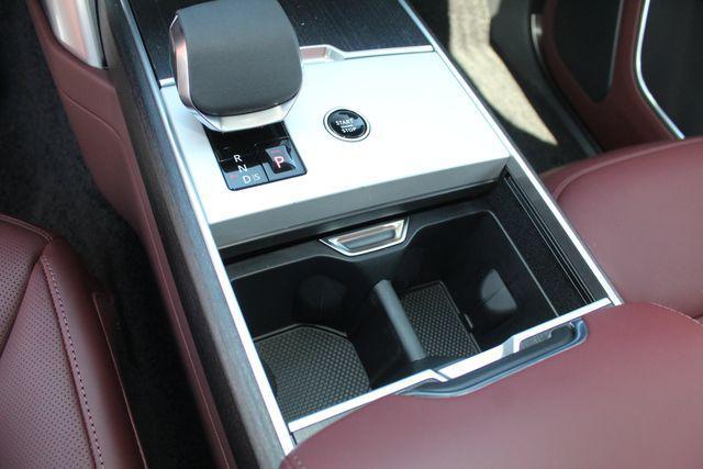 new 2025 Land Rover Range Rover car, priced at $146,700