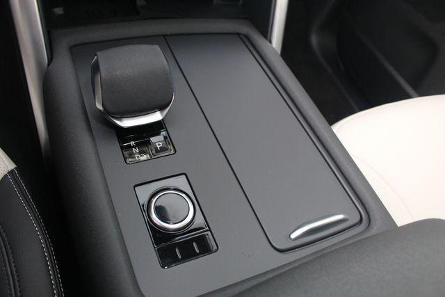 new 2026 Land Rover Discovery car, priced at $78,581