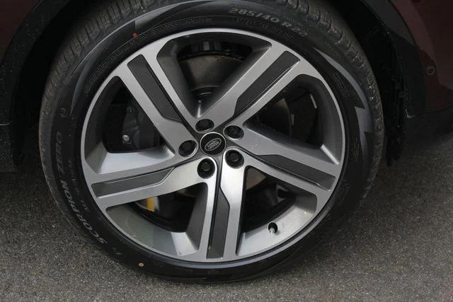 new 2026 Land Rover Discovery car, priced at $78,581