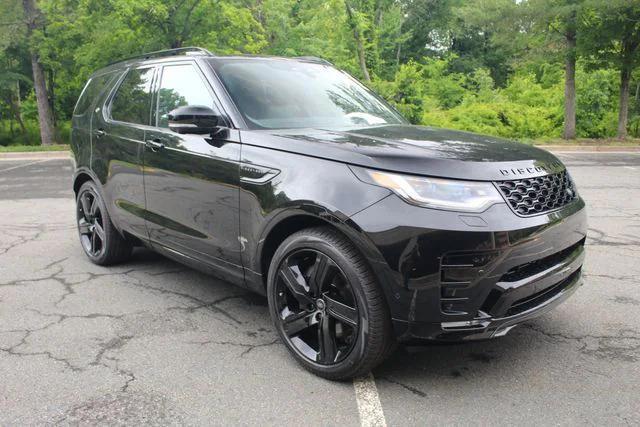 new 2025 Land Rover Discovery car, priced at $77,118