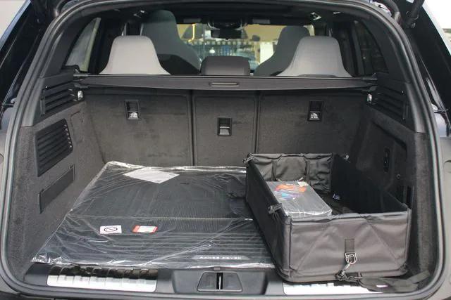 new 2026 Land Rover Range Rover Sport car, priced at $160,595