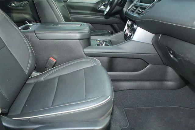 used 2023 GMC Yukon car, priced at $43,994