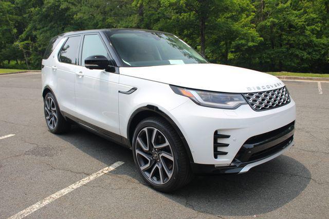 new 2025 Land Rover Discovery car, priced at $84,568