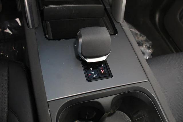 new 2025 Land Rover Discovery Sport car