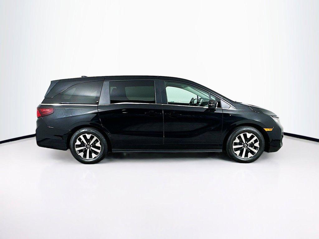 used 2025 Honda Odyssey car, priced at $36,686