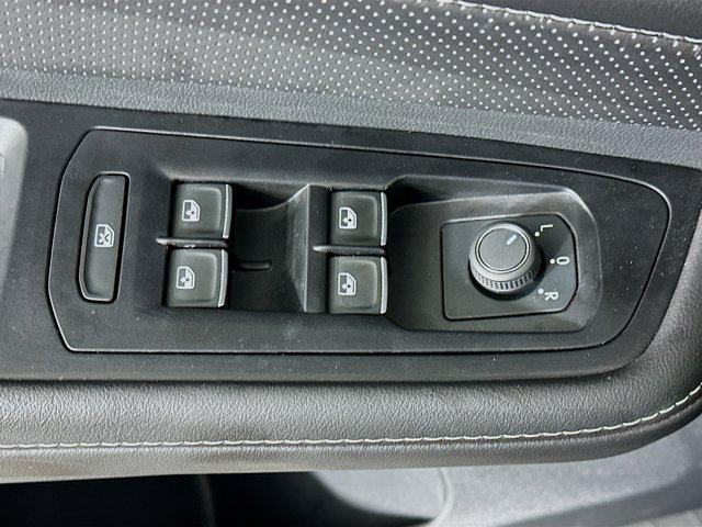 used 2025 Volkswagen Atlas Cross Sport car, priced at $34,195