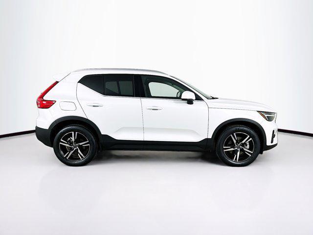 used 2025 Volvo XC40 car, priced at $26,987