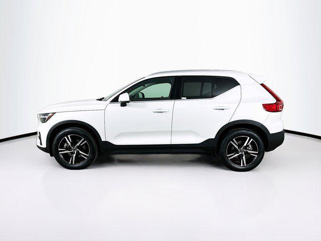 used 2025 Volvo XC40 car, priced at $26,987