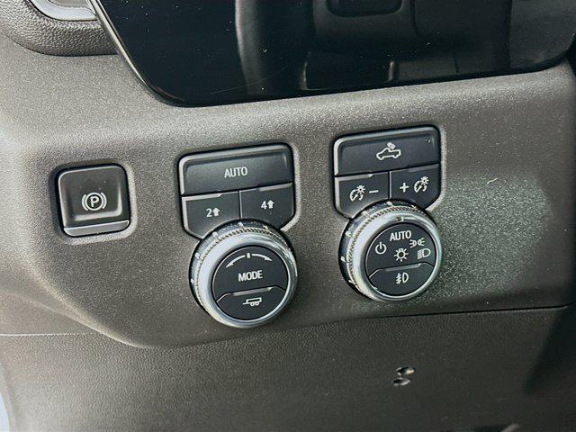 used 2023 GMC Sierra 1500 car, priced at $40,686