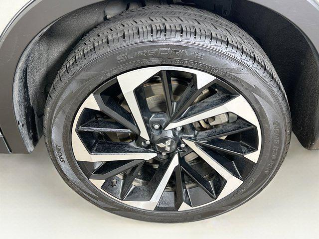 used 2024 Mitsubishi Outlander car, priced at $20,987