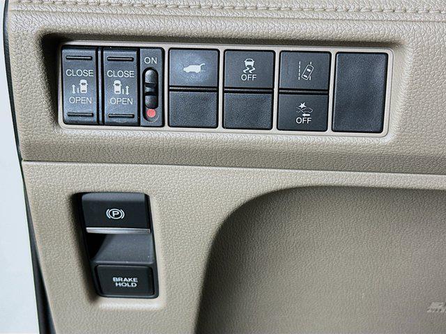 used 2018 Honda Odyssey car, priced at $16,987