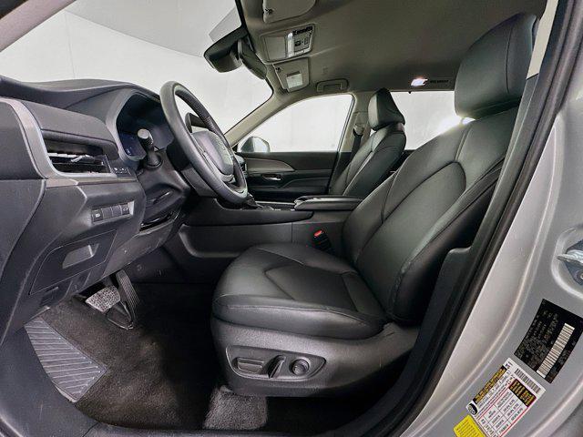 used 2025 Toyota Grand Highlander car, priced at $39,487