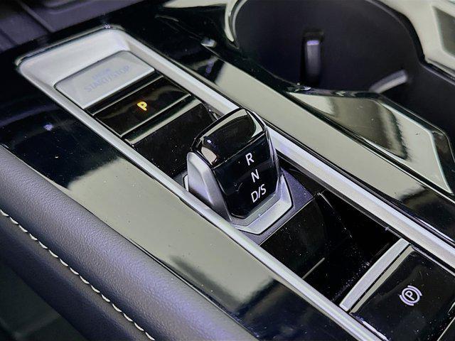 used 2025 Volkswagen Atlas car, priced at $29,996