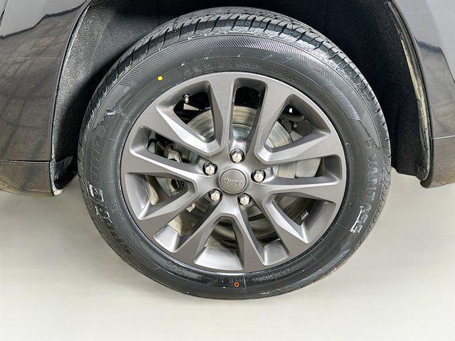 used 2018 Jeep Grand Cherokee car, priced at $18,695