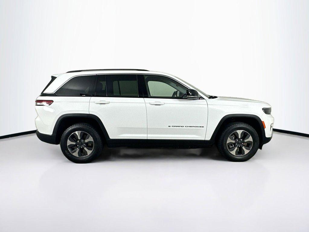 used 2022 Jeep Grand Cherokee 4xe car, priced at $25,196