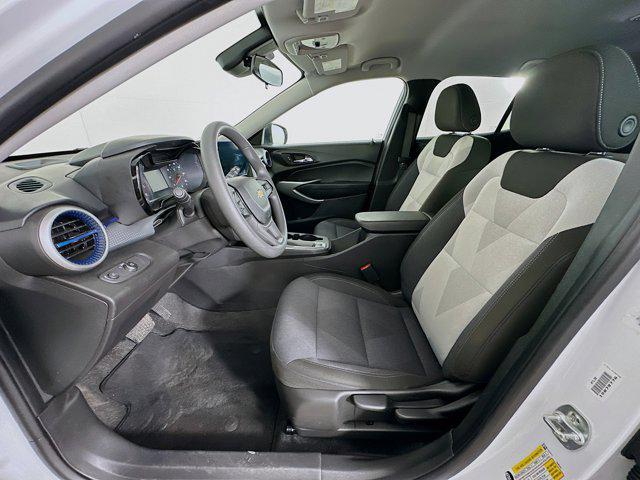 used 2025 Chevrolet Trax car, priced at $18,996