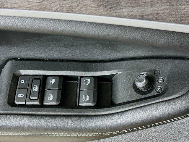 used 2023 Jeep Grand Cherokee car, priced at $23,397