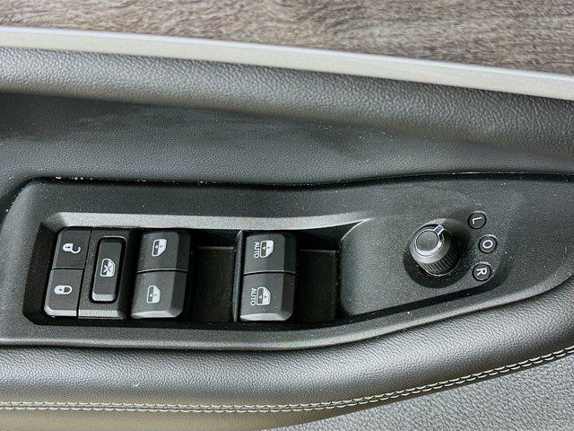 used 2023 Jeep Grand Cherokee car, priced at $23,997