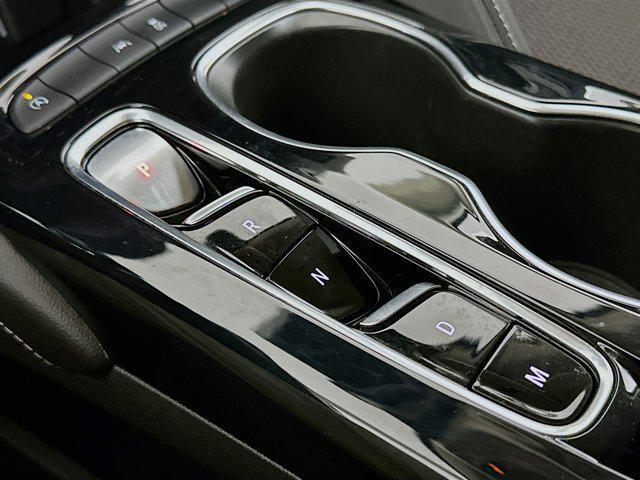 used 2022 Buick Envision car, priced at $22,996