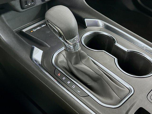 used 2023 Chevrolet Traverse car, priced at $28,996