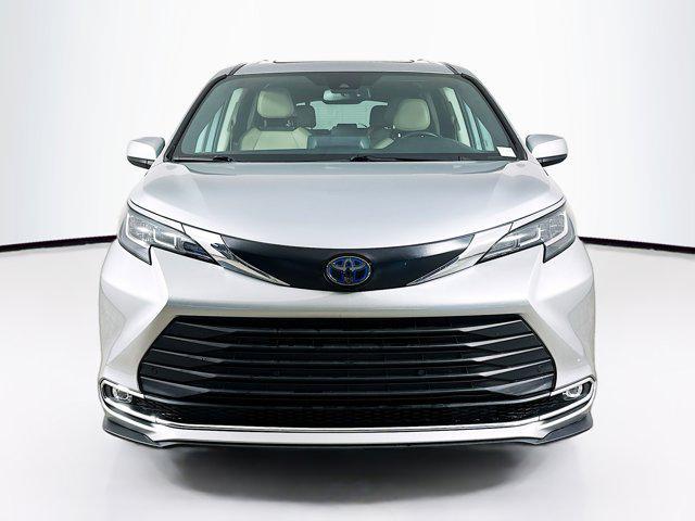 used 2021 Toyota Sienna car, priced at $26,496