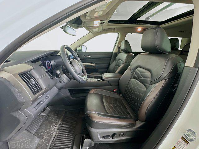 used 2022 Nissan Pathfinder car, priced at $33,297