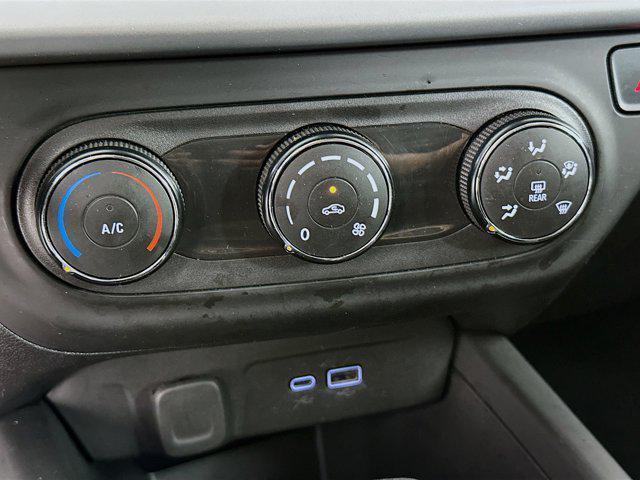 used 2025 Chevrolet Trax car, priced at $18,987