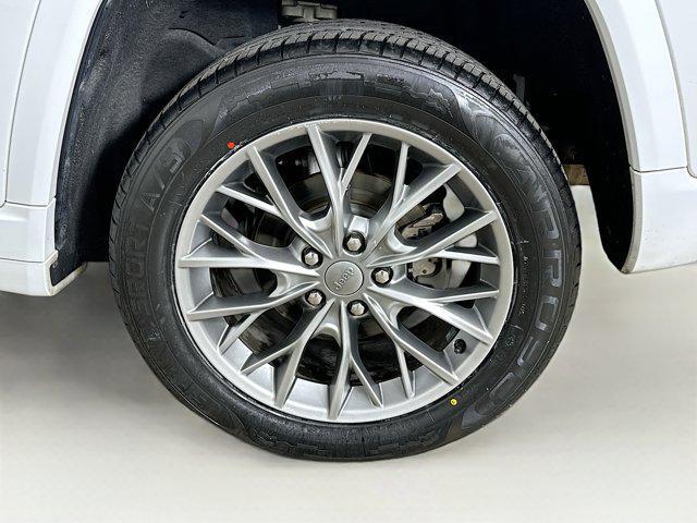 used 2022 Jeep Grand Cherokee car, priced at $28,487