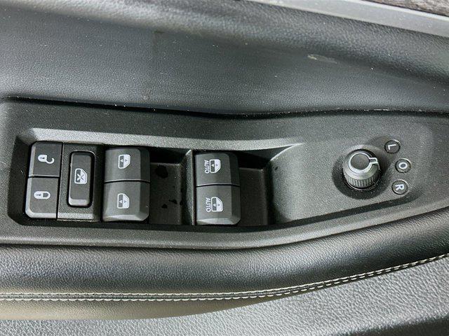 used 2024 Jeep Grand Cherokee L car, priced at $28,496