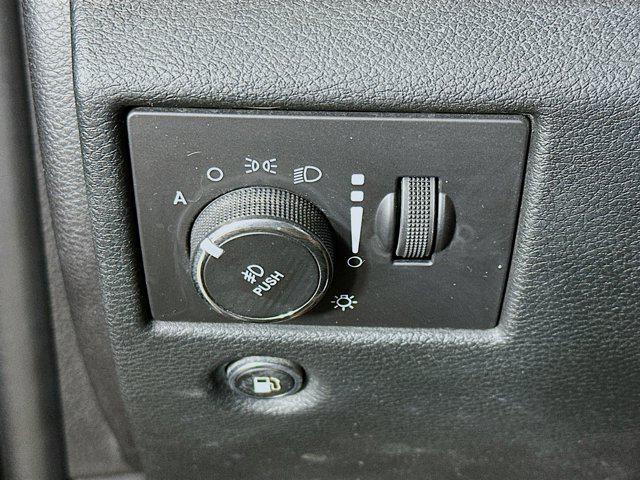 used 2015 Jeep Grand Cherokee car, priced at $7,487