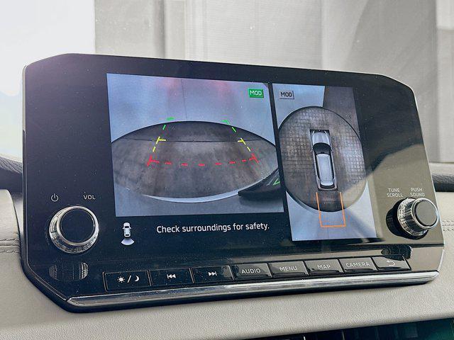 used 2024 Mitsubishi Outlander car, priced at $23,697