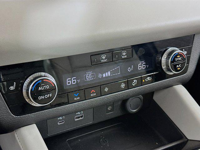 used 2024 Mitsubishi Outlander car, priced at $23,697