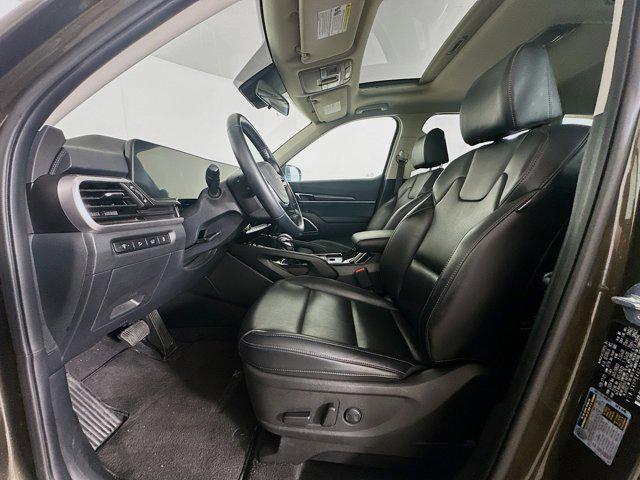 used 2025 Kia Telluride car, priced at $32,695