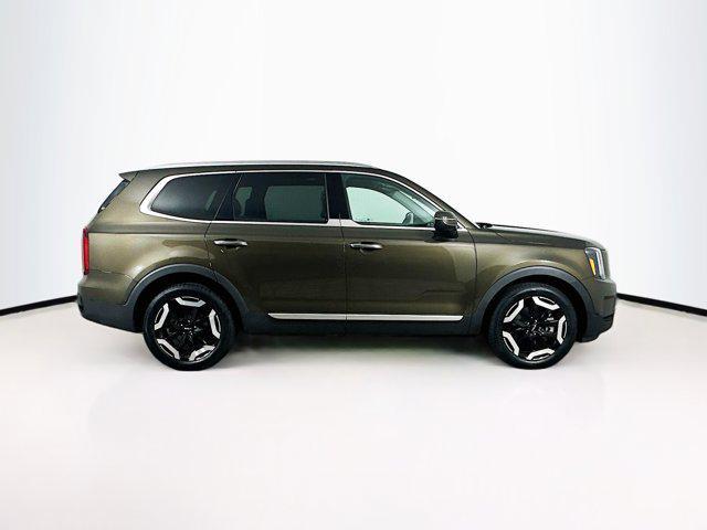 used 2025 Kia Telluride car, priced at $32,695