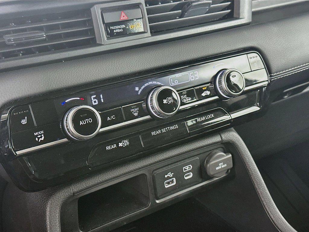 used 2024 Honda Pilot car, priced at $36,796