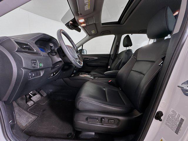 used 2022 Honda Pilot car, priced at $28,897