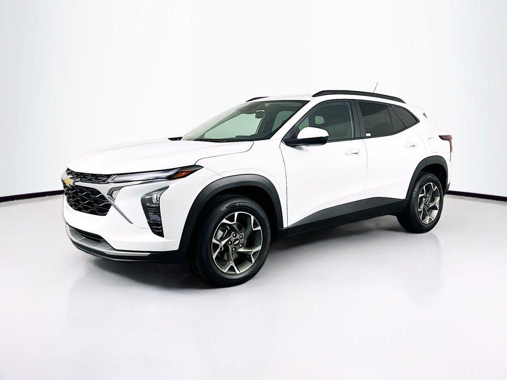 used 2025 Chevrolet Trax car, priced at $21,186