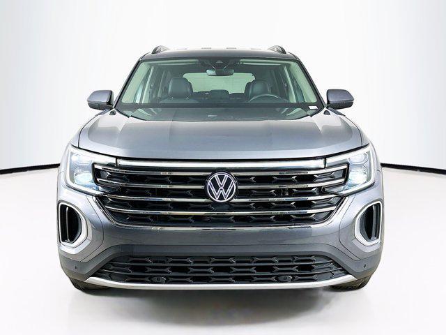 used 2025 Volkswagen Atlas car, priced at $28,997