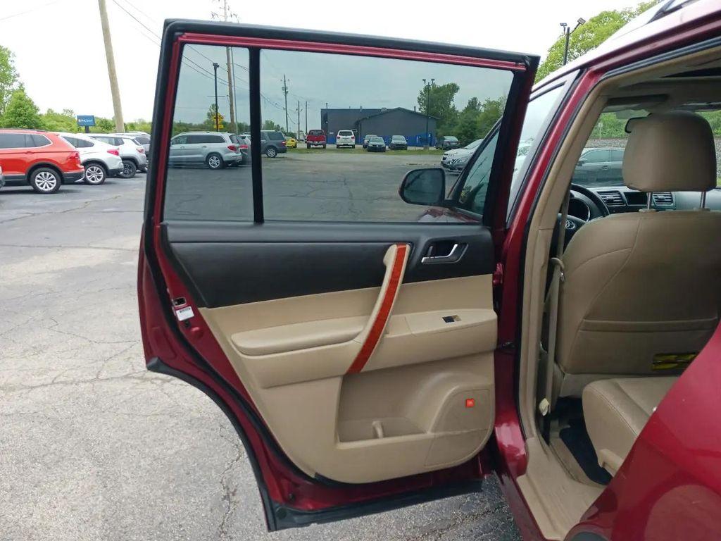 used 2008 Toyota Highlander car, priced at $7,990