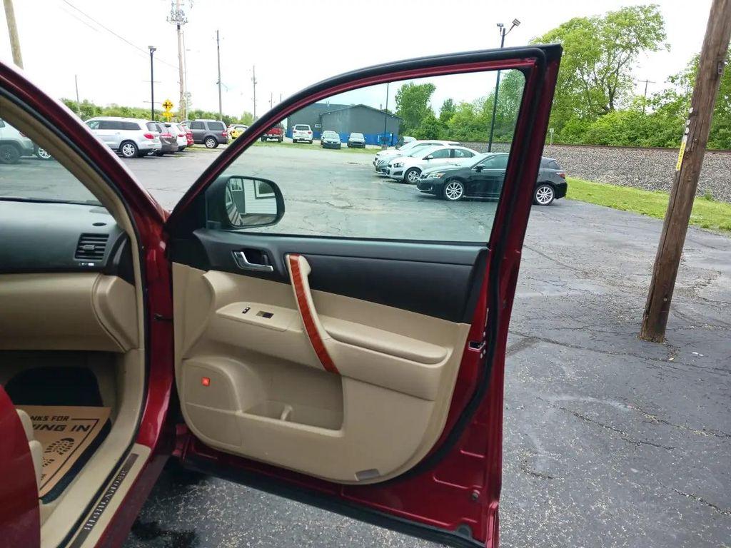 used 2008 Toyota Highlander car, priced at $7,809
