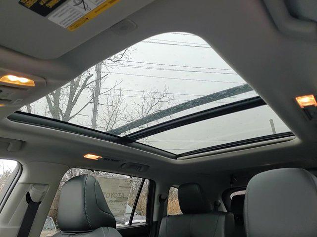 new 2025 Toyota Highlander car, priced at $53,407