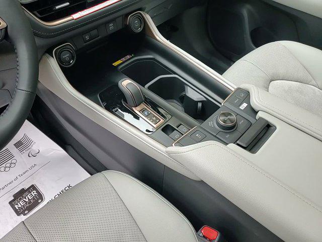 new 2026 Toyota Grand Highlander Hybrid car, priced at $62,252