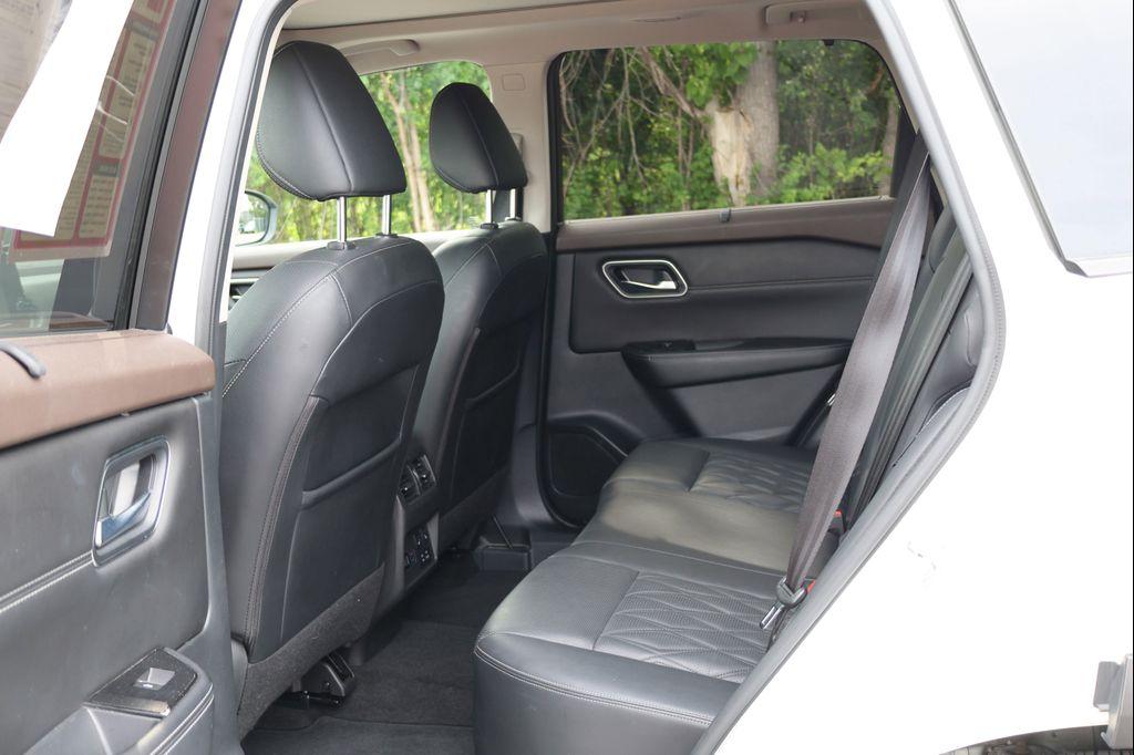 used 2021 Nissan Rogue car, priced at $24,367