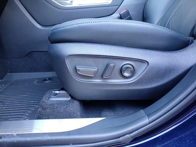 new 2026 Toyota Highlander Hybrid car, priced at $58,606